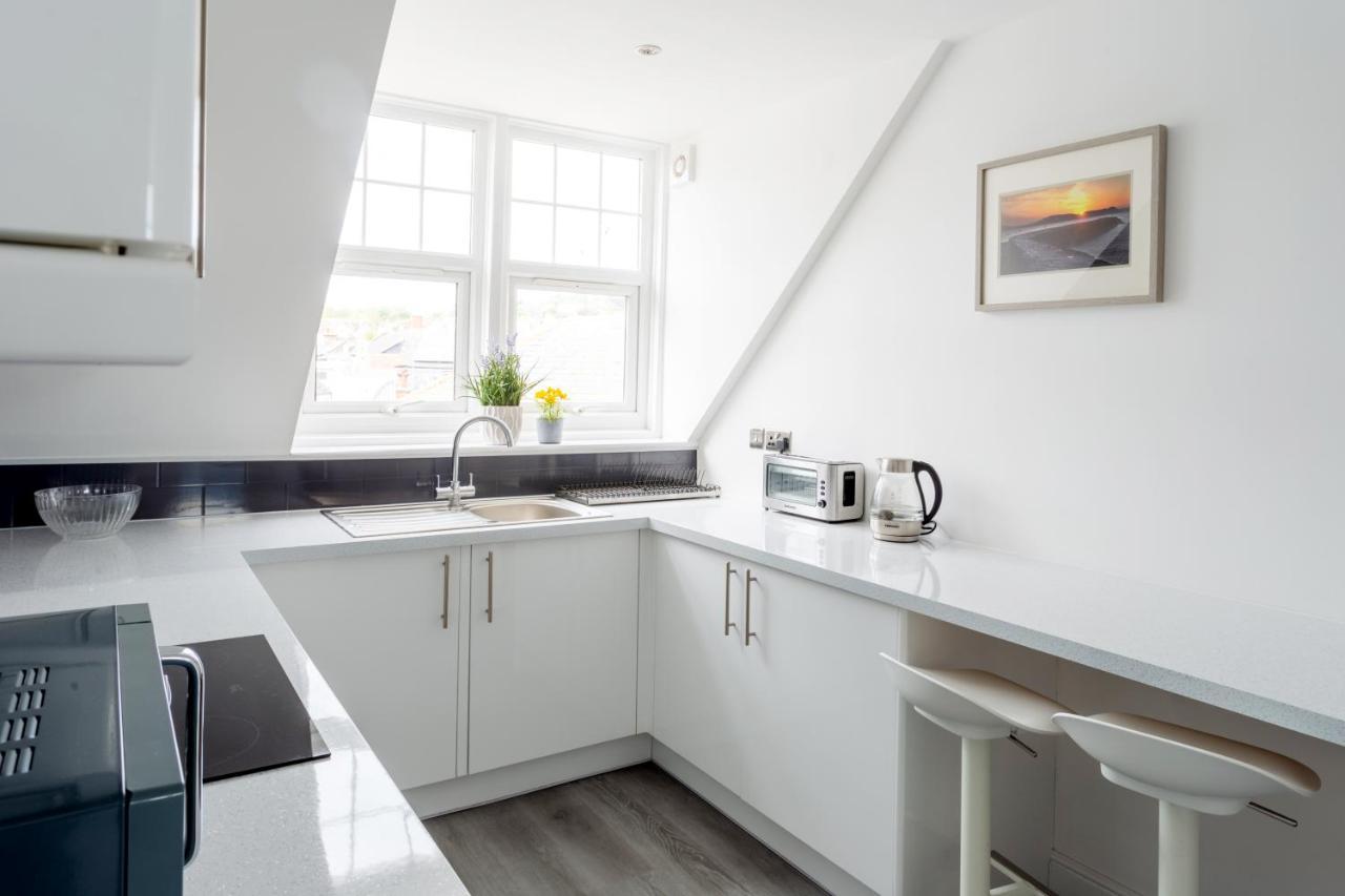 Beach View Luxury Apartment Lyme Regis Kültér fotó
